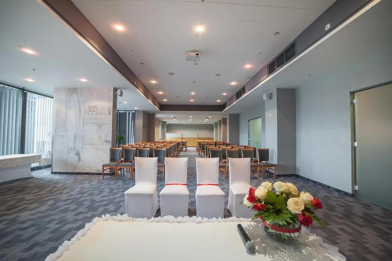 Express Krakow Hotel